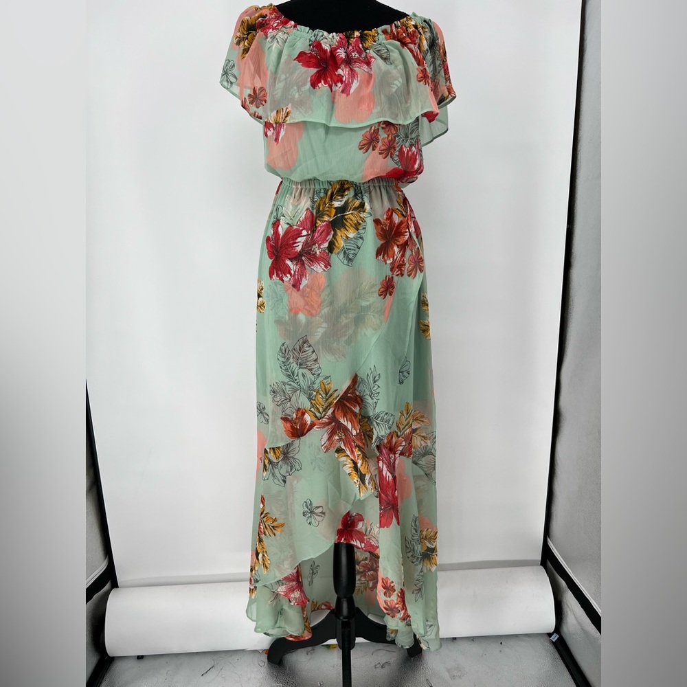 EXPRESS MINT FLORAL DRESS LIGHT AND AIRY FEMININE‎ AND ROMANTIC